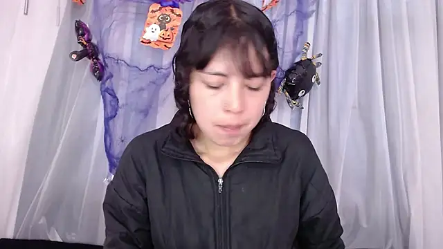 malejahotcs01 online show from October 15, 2025, 11:51 am