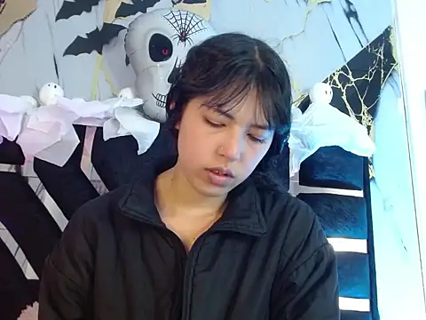 malejahotcs01 online show from October 29, 2025, 11:42 am