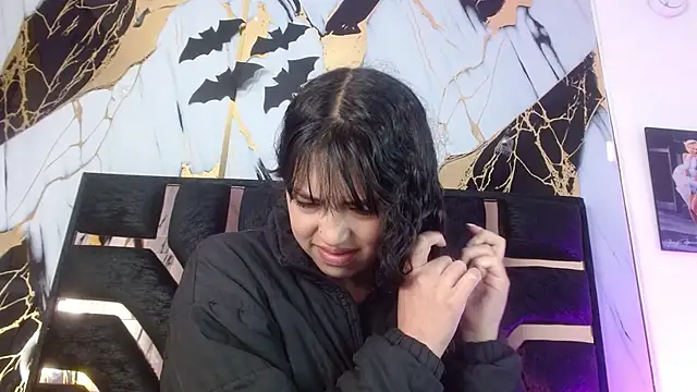 malejahotcs01 online show from November 6, 2025, 11:36 am