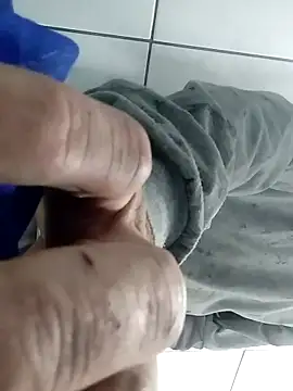 Snapshot of Pilantra12345 chatting on October 22, 2025, 10:08 pm Pilantra12345 online show from October 22, 2025, 10:08 pm