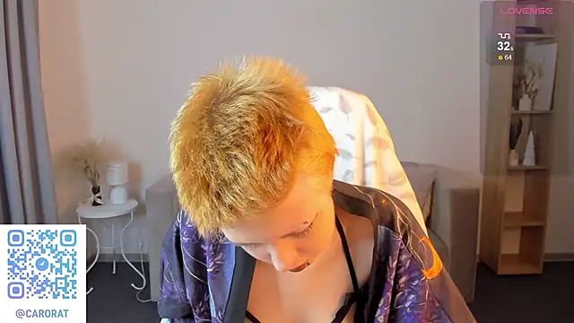 CarolineRichter online show from September 18, 2025, 2:25 am