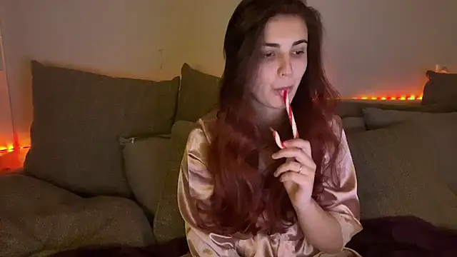 Vivalenti Kiss online show from December 14, 2025, 4:23 pm