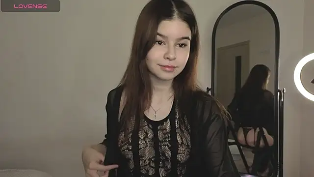Snapshot of sladkoezzzka chatting on September 15, 2025, 4:40 pm sladkoezzzka online show from September 15, 2025, 4:40 pm