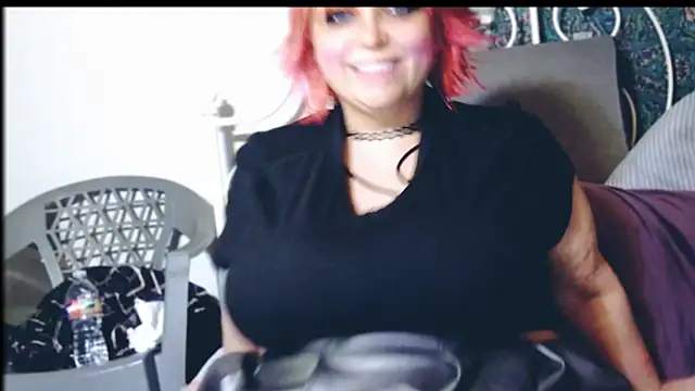 g0lden are0las89 online show from May 24, 2026, 5:29 am