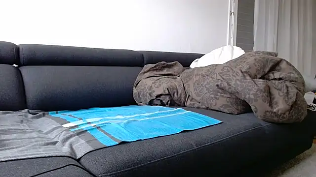 Hijuga online show from November 2, 2025, 9:03 am