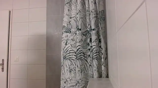 Hijuga online show from April 13, 2026, 4:44 pm