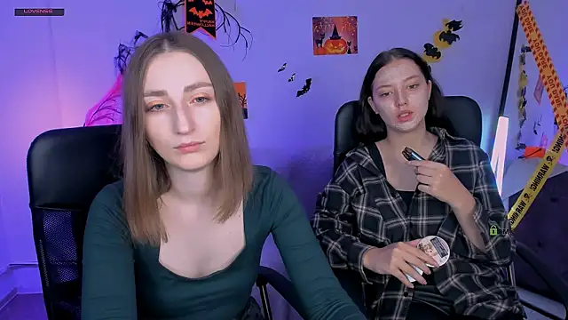 eva smiith  online show from October 21, 2025, 5:51 am