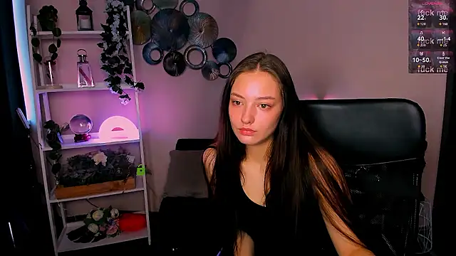 eva smiith  online show from March 6, 2026, 6:52 am