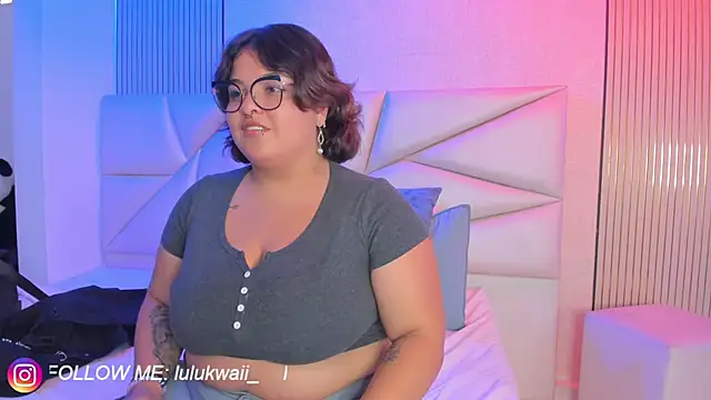 lulukawai16 online show from April 16, 2026, 7:03 pm