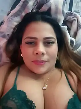 Snapshot of camila_rogue chatting on September 14, 2025, 1:55 pm camila rogue online show from September 14, 2025, 1:55 pm