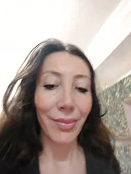 Snapshot of HellaryTourent chatting on February 23, 2026, 2:57 am HellaryTourent online show from February 23, 2026, 2:57 am