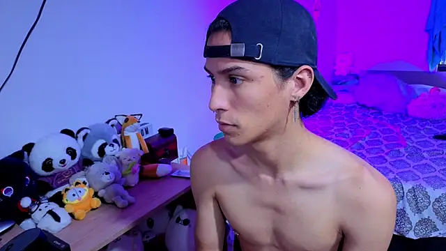 Snapshot of LuClawthorne_ chatting on September 25, 2025, 10:38 pm LuClawthorne online show from September 25, 2025, 10:38 pm