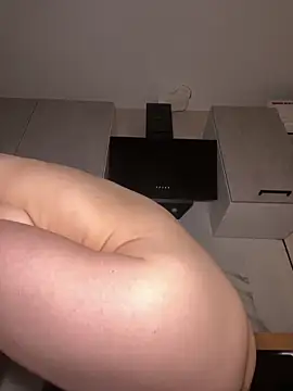 Bambi-Live online show from November 7, 2025, 7:18 pm