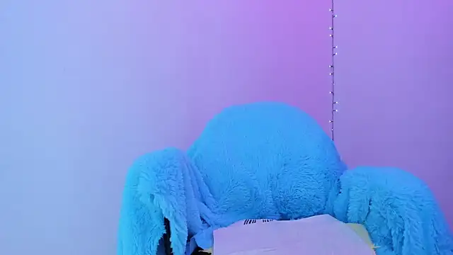 Snapshot of Sandy-13 chatting on September 25, 2025, 9:04 am Sandy-13 online show from September 25, 2025, 9:04 am