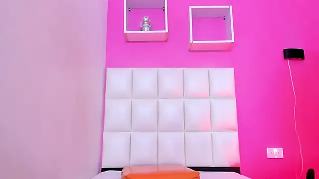 Horny ebonys online show from October 12, 2025, 12:06 pm