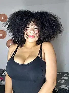 Snapshot of Yerystar chatting on November 27, 2025, 12:33 am Yerystar online show from November 27, 2025, 12:33 am