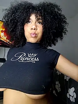 Snapshot of Yerystar chatting on October 11, 2025, 12:11 am Yerystar online show from October 11, 2025, 12:11 am