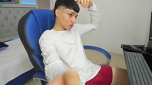 SamBlack  online show from March 13, 2026, 12:32 pm