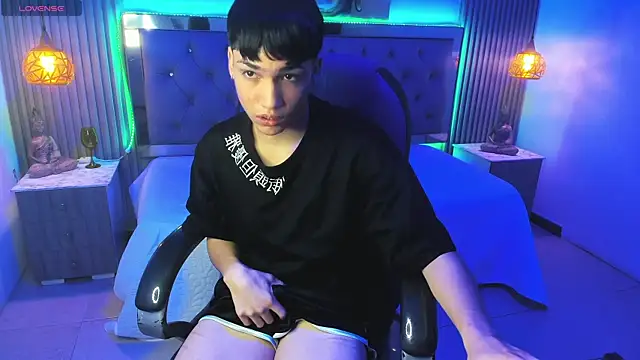 SamBlack  online show from June 25, 2026, 12:54 pm