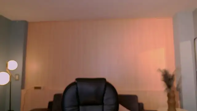 AgathaKondo  online show from December 15, 2025, 1:22 am