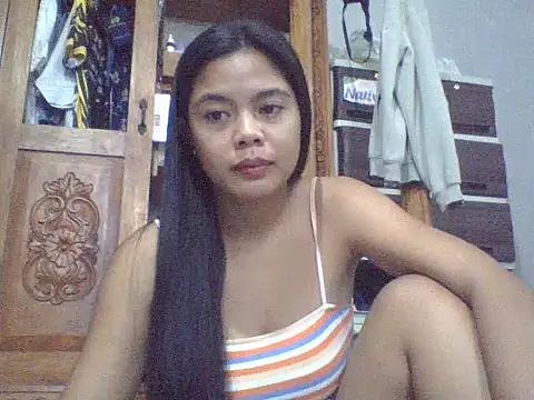 sweet heaven00 online show from February 21, 2026, 12:01 am