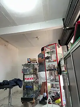 Snapshot of Terra-22cm chatting on February 9, 2026, 1:53 pm Terra-22cm online show from February 9, 2026, 1:53 pm