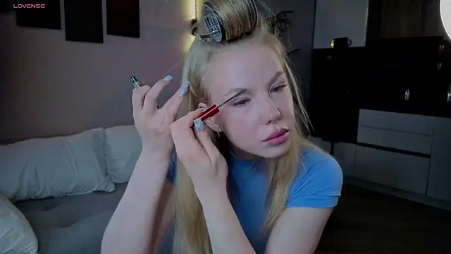 emilyshepar d online show from June 26, 2026, 1:55 am