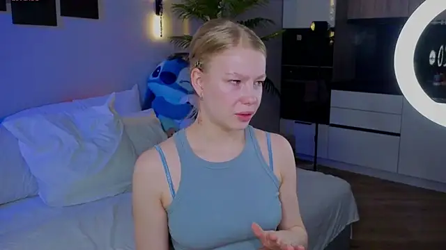 emilyshepar d online show from May 6, 2026, 2:15 am