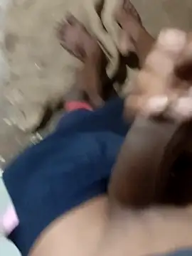 RAYI Queen 4 online show from December 17, 2025, 4:23 pm