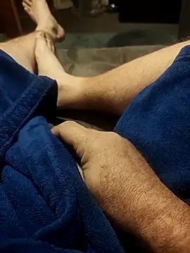 Snapshot of hubbyfun19 chatting on January 17, 2026, 6:17 am hubbyfun19 online show from January 17, 2026, 6:17 am