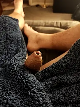 Snapshot of hubbyfun19 chatting on September 28, 2025, 6:09 am hubbyfun19 online show from September 28, 2025, 6:09 am