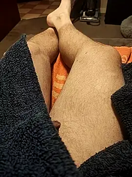 Snapshot of hubbyfun19 chatting on September 21, 2025, 5:34 am hubbyfun19 online show from September 21, 2025, 5:34 am