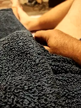 Snapshot of hubbyfun19 chatting on September 18, 2025, 2:36 am hubbyfun19 online show from September 18, 2025, 2:36 am