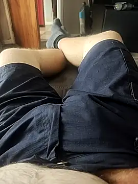 Snapshot of hubbyfun19 chatting on September 16, 2025, 4:41 pm hubbyfun19 online show from September 16, 2025, 4:41 pm