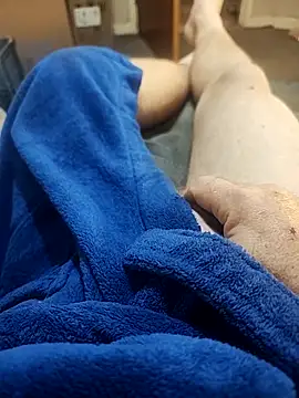 Snapshot of hubbyfun19 chatting on March 2, 2026, 4:57 am hubbyfun19 online show from March 2, 2026, 4:57 am