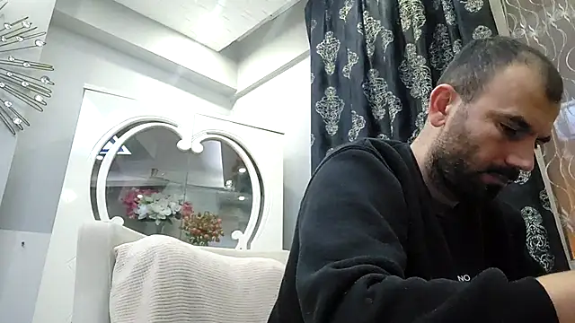 Snapshot of Apooabe chatting on February 18, 2026, 11:56 pm Apooabe online show from February 18, 2026, 11:56 pm