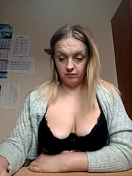 Ami Foxy online show from April 2, 2026, 11:39 am