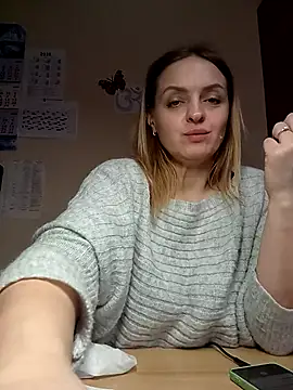 Ami Foxy online show from February 17, 2026, 12:24 pm