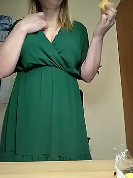 Snapshot of Ami_Foxy chatting on May 26, 2026, 5:05 am Ami Foxy online show from May 26, 2026, 5:05 am
