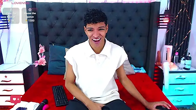 Rick Wade online show from October 2, 2025, 8:12 pm