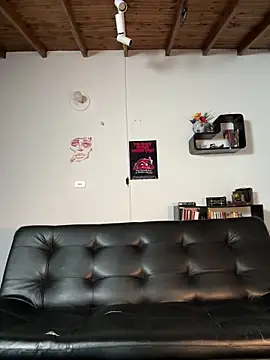 AlekBlake  online show from May 11, 2026, 3:08 am