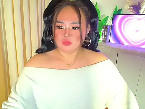 ursexy ceciliaxx online show from June 6, 2026, 11:54 pm