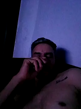 Snapshot of QfabO123 chatting on October 18, 2025, 3:52 am QfabO123 online show from October 18, 2025, 3:52 am