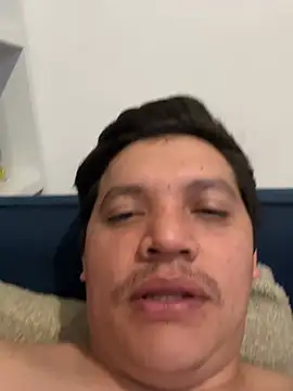 Snapshot of michael877675 chatting on February 25, 2026, 5:40 am michael877675 online show from February 25, 2026, 5:40 am