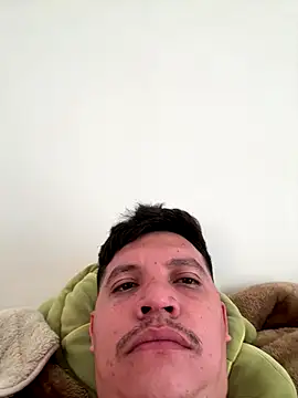 michael877675 online show from December 22, 2025, 11:16 pm