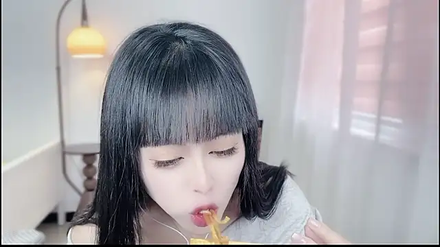 Snapshot of Musae7 chatting on November 17, 2025, 4:16 am Musae7 online show from November 17, 2025, 4:16 am