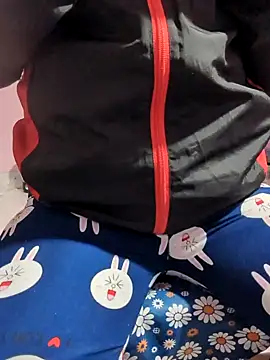 Snapshot of sasud2 chatting on October 24, 2025, 2:05 pm sasud2 online show from October 24, 2025, 2:05 pm