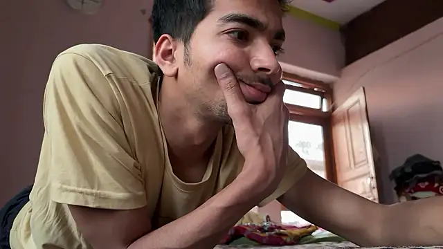 Snapshot of Sweetfucker_ chatting on February 25, 2026, 12:49 pm Sweetfucker online show from February 25, 2026, 12:49 pm