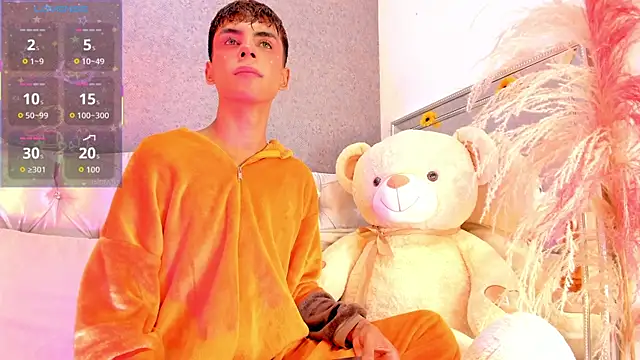 PrincePoppy online show from September 18, 2025, 8:34 pm