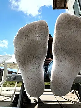 Teafeet online show from March 12, 2026, 2:21 pm